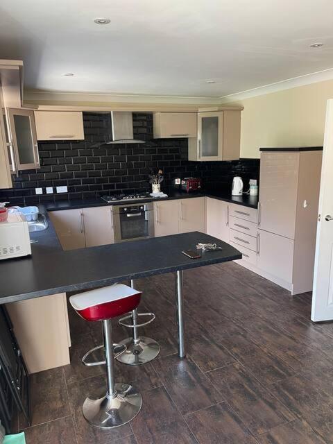 Holbeck Garden Villa Barrow-in-Furness Ngoại thất bức ảnh