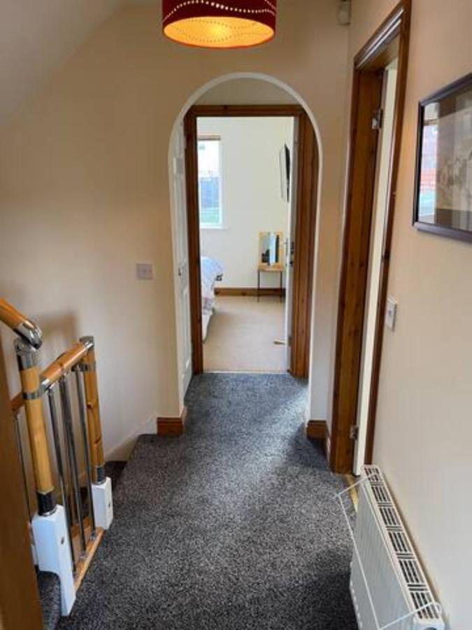Holbeck Garden Villa Barrow-in-Furness Ngoại thất bức ảnh